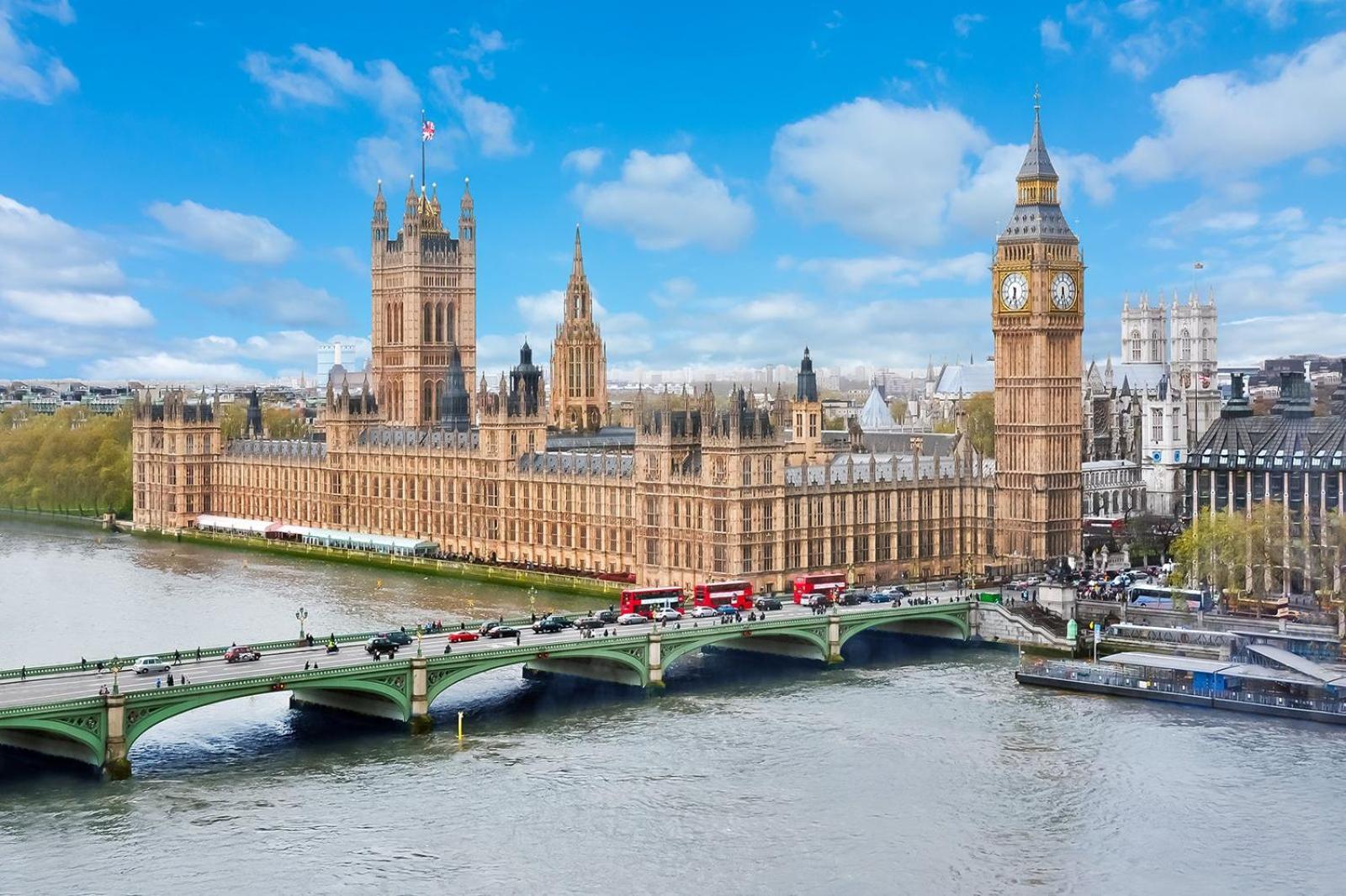 3 Bedroom Apartment With Private Terrace In Pimlico, Westminster, Victoria 런던 외부 사진
