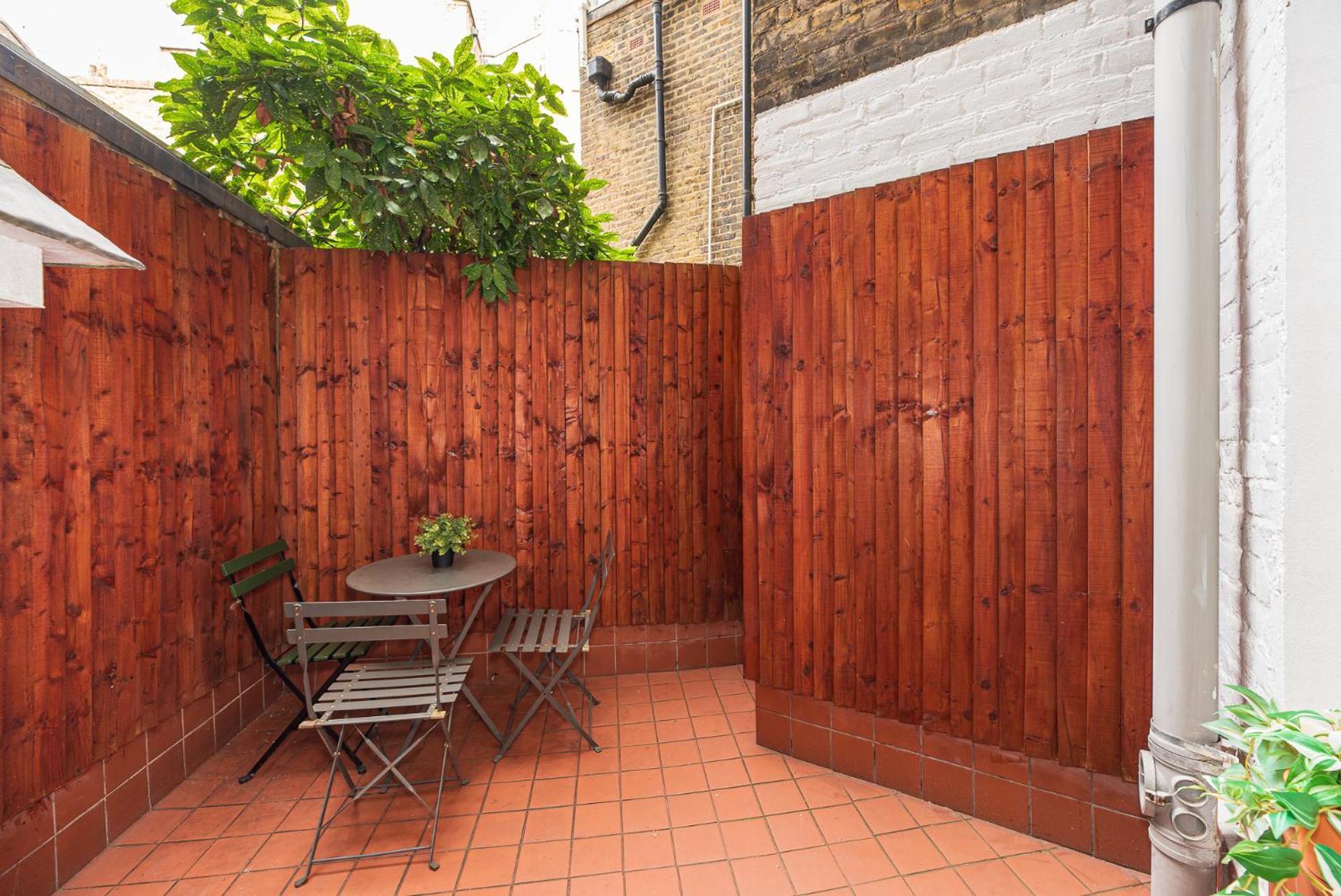 3 Bedroom Apartment With Private Terrace In Pimlico, Westminster, Victoria 런던 외부 사진