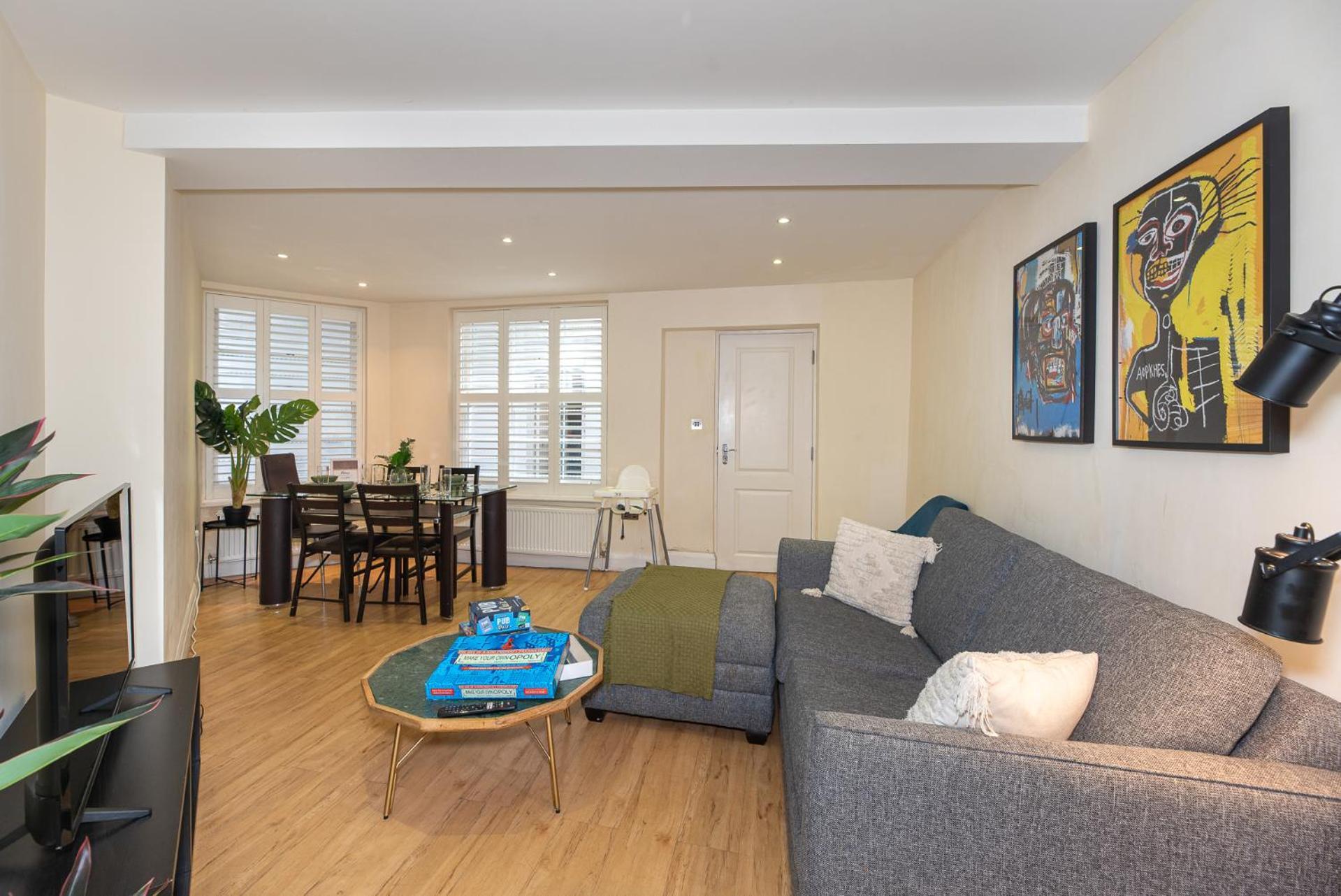 3 Bedroom Apartment With Private Terrace In Pimlico, Westminster, Victoria 런던 외부 사진