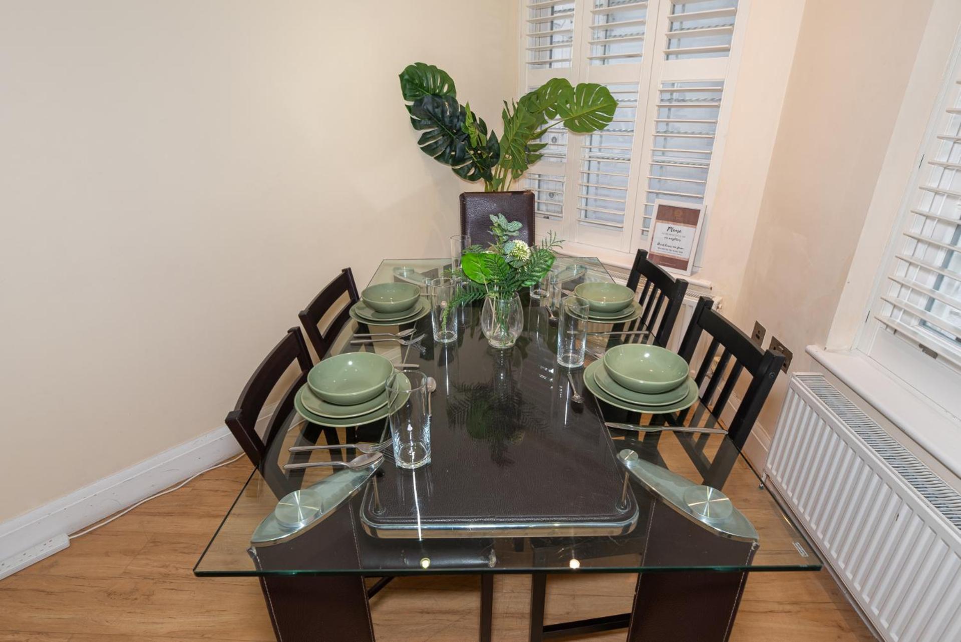 3 Bedroom Apartment With Private Terrace In Pimlico, Westminster, Victoria 런던 외부 사진
